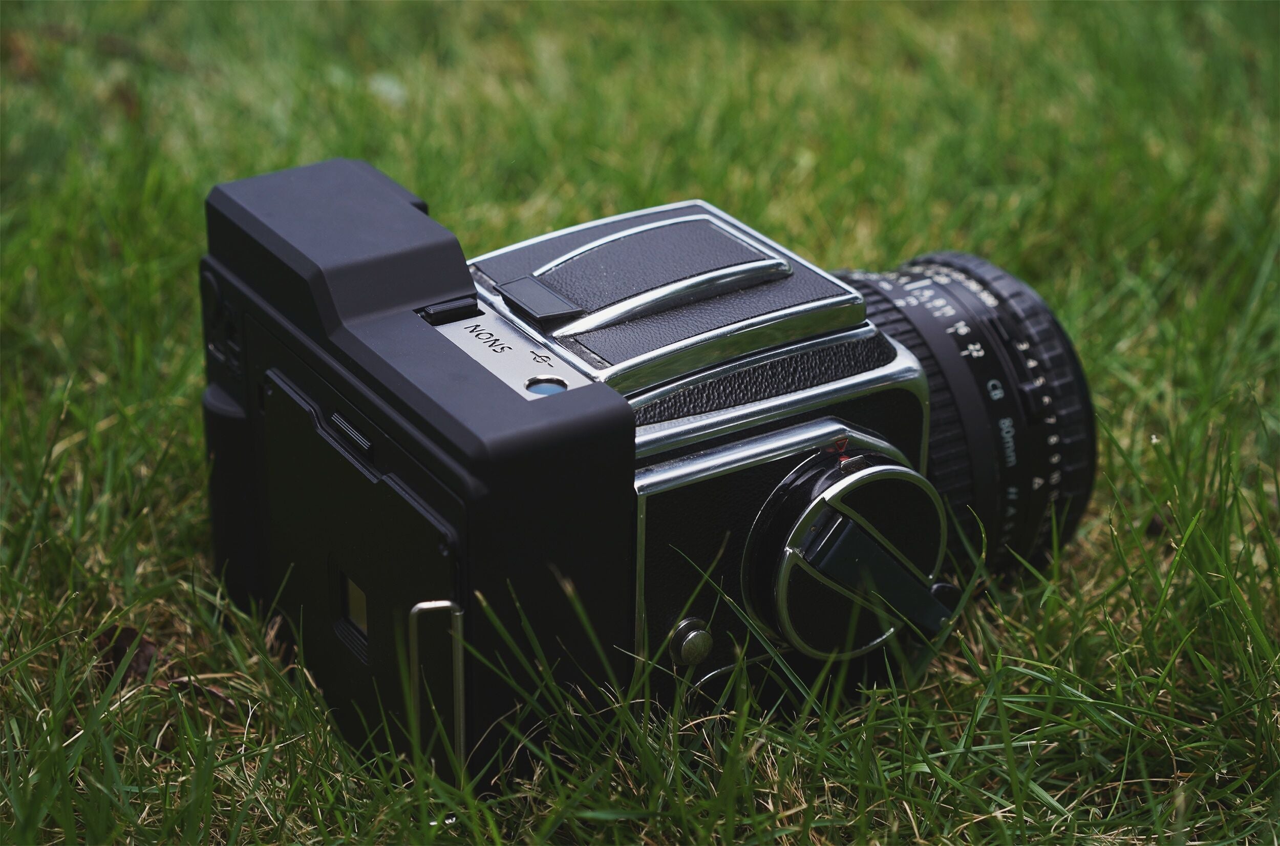 NONS Original Instax Back for Hasselblad Cameras