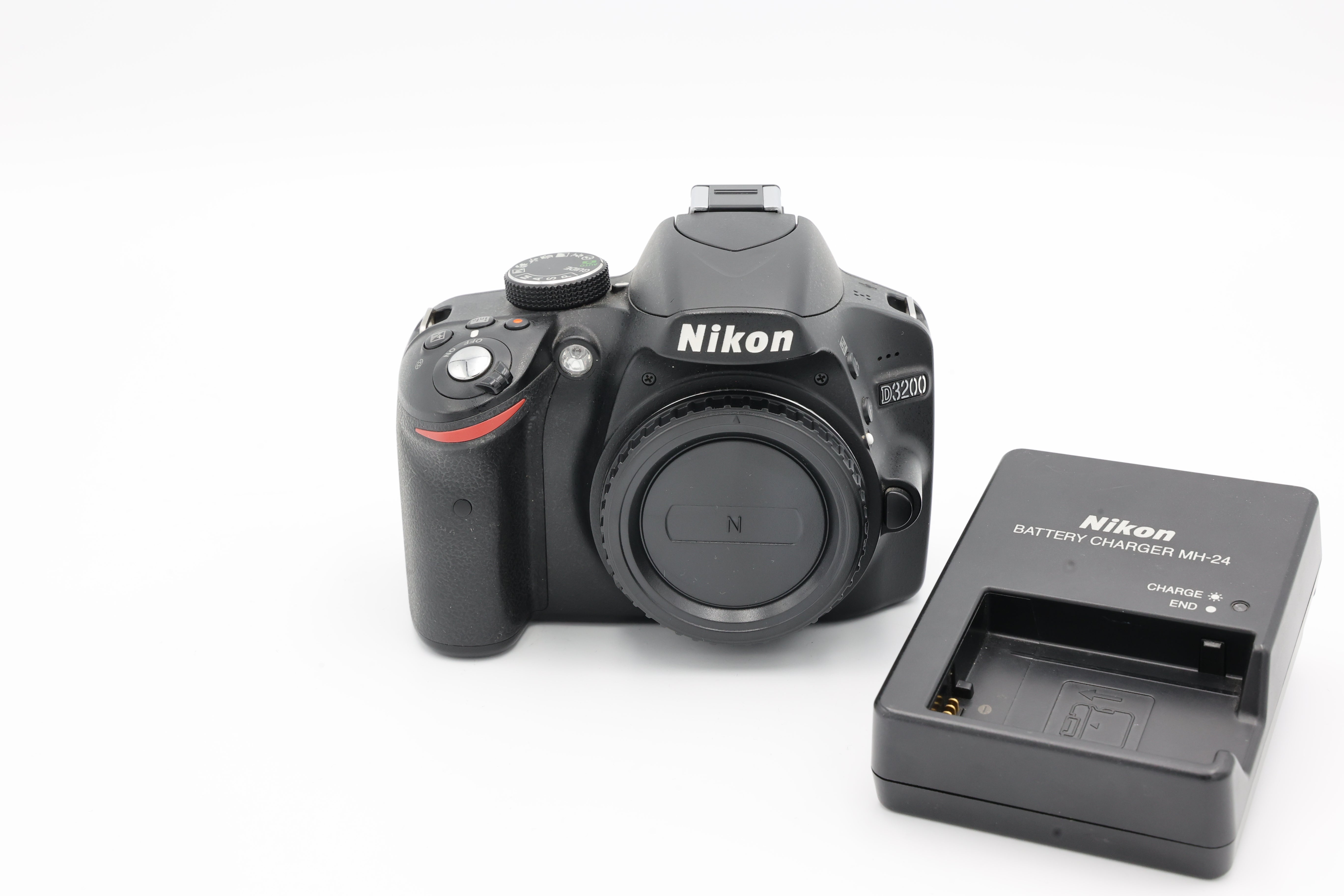 USED Nikon D3200 Camera Body (3389982ACP)