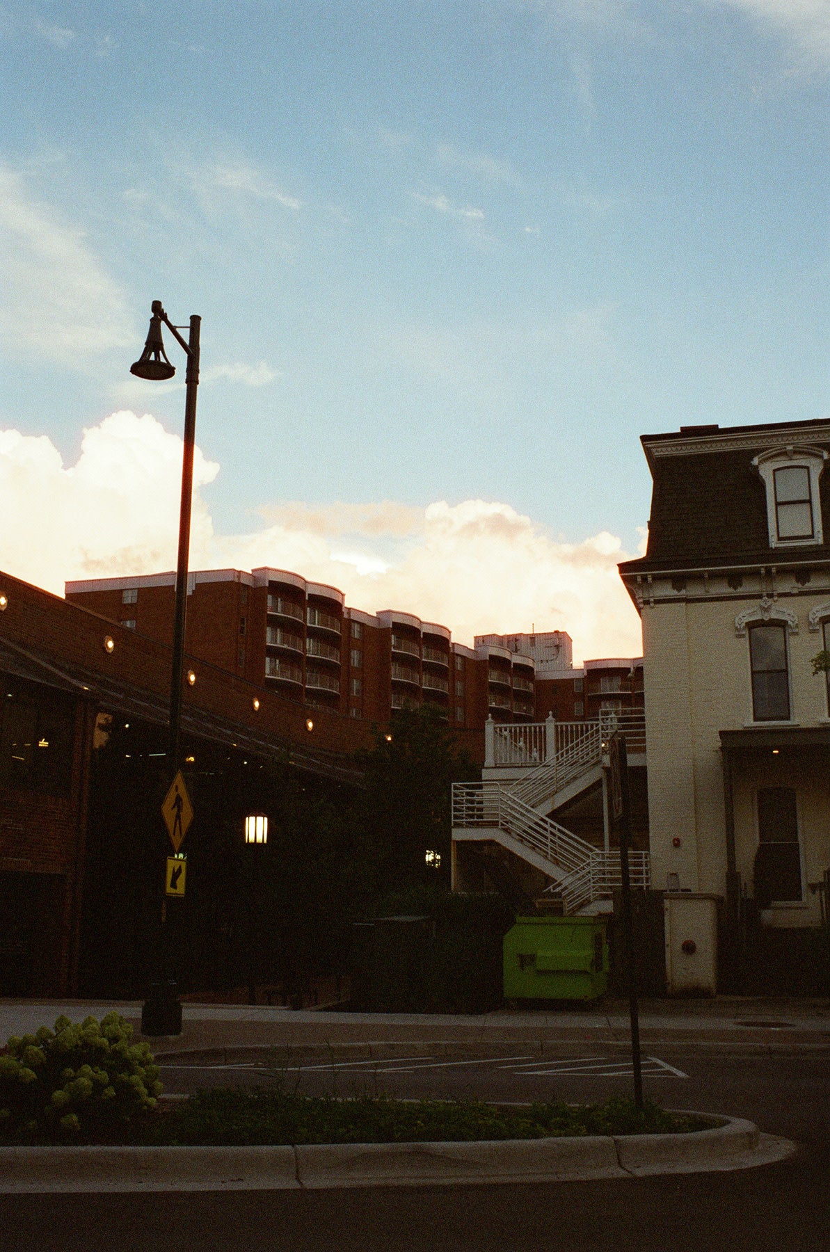 CineStill 400Dynamic C-41 Color Negative Film (120 Roll Film)