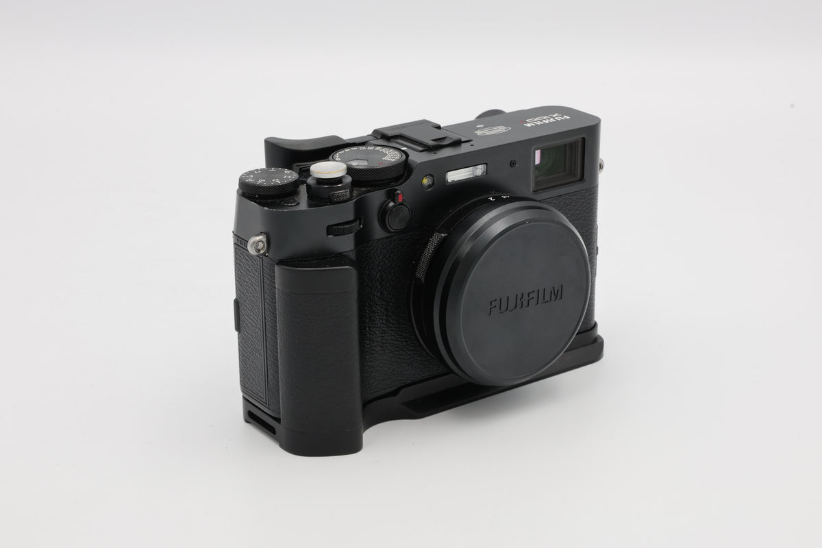 USED FUJIFILM X100V Black (#31A50310ACP)