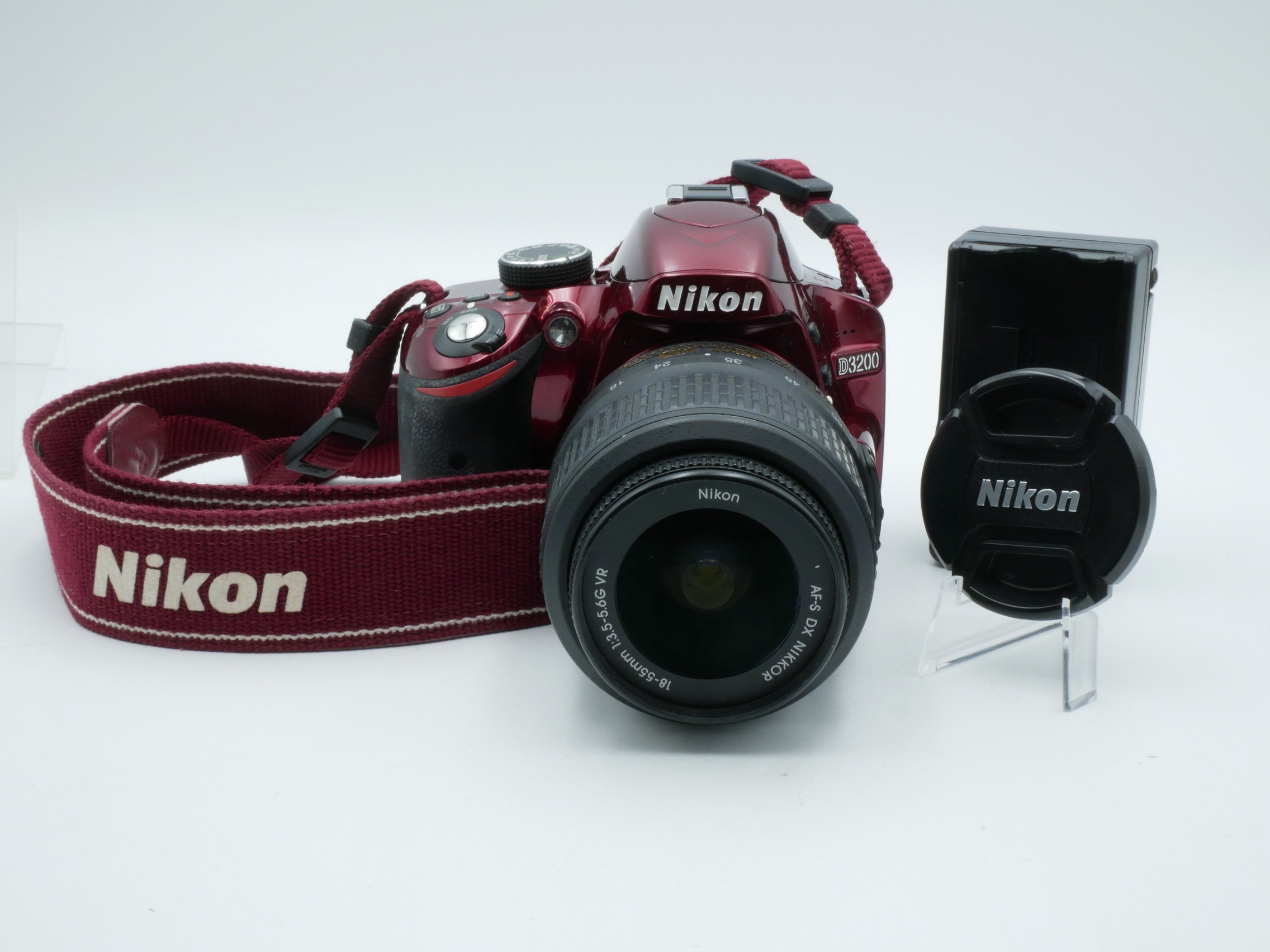 USED Nikon D3200 with 18-55mm (3422886WW)