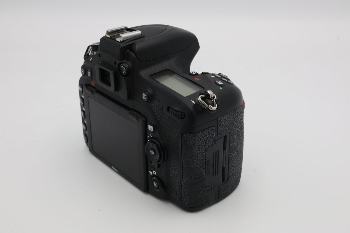 Used Nikon D750 Full-Frame DSLR Camera Body (#3220226ACP)