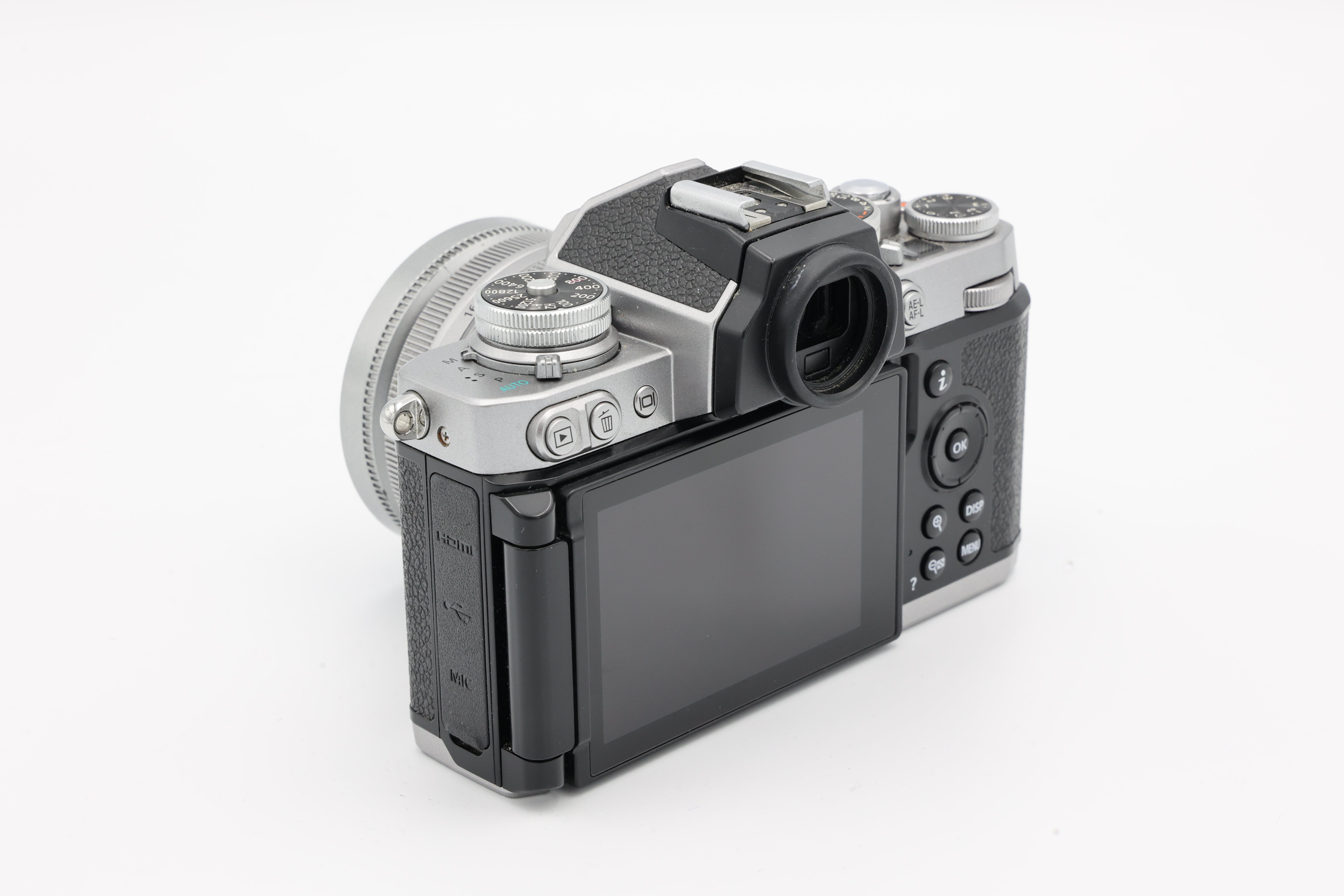 USED Nikon ZFC w/18-50 f3.5-6.3 (3028002+300095450ACP)