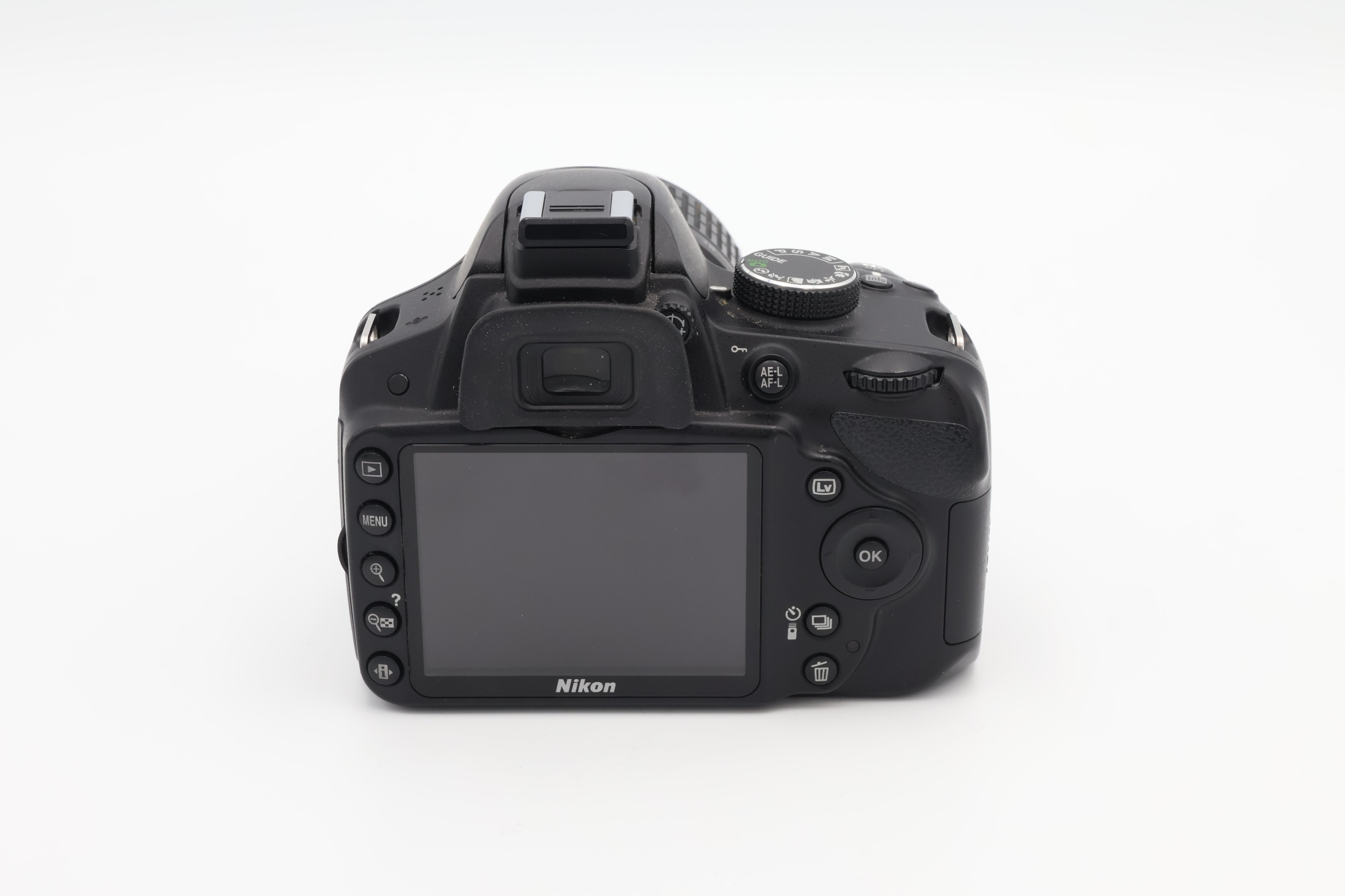 USED Nikon D3200 Camera w/ 18-55mm Lens (# 3018812+18922194ACP)