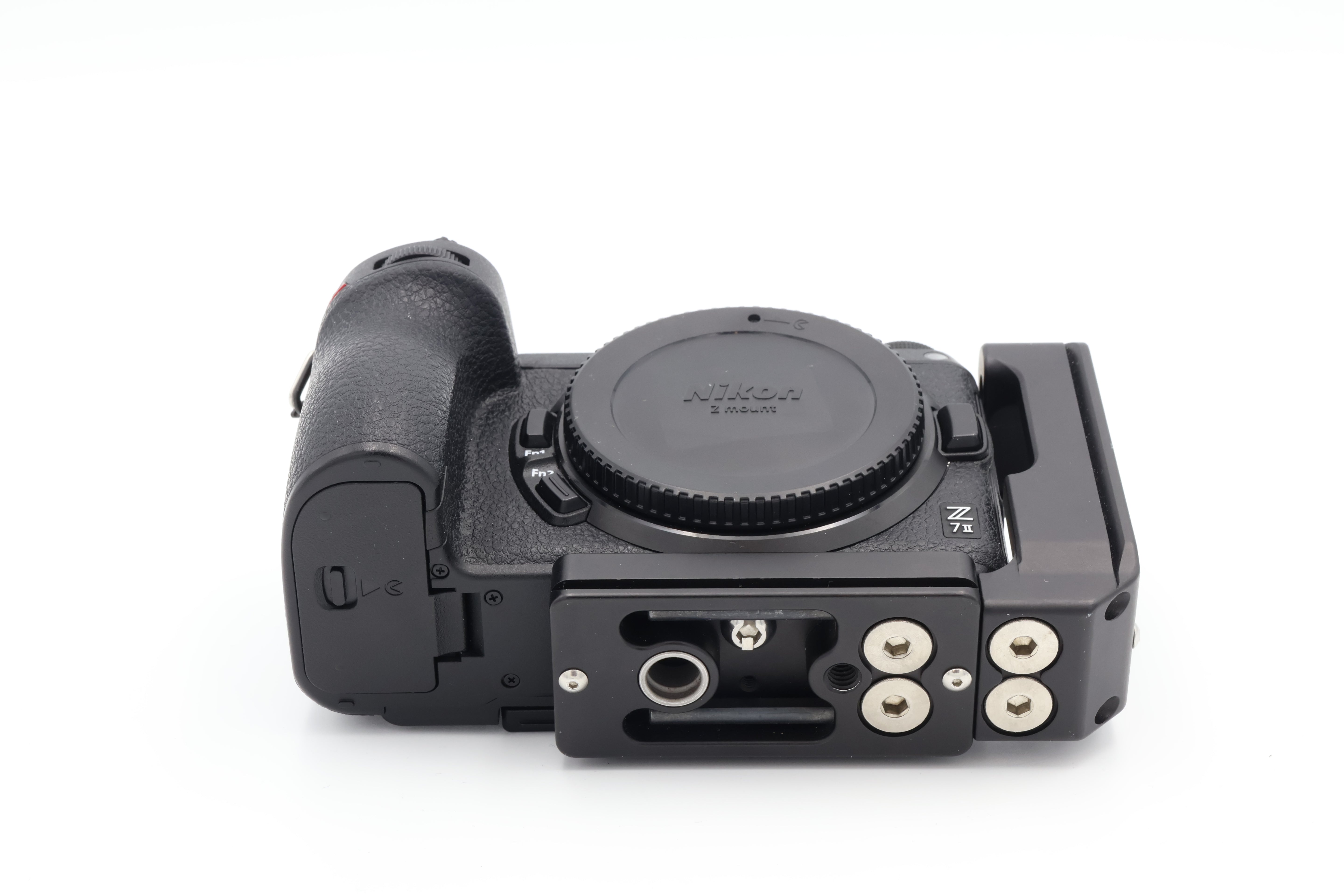 USED Nikon Z7 II w/ ProMediaGear L-Bracket (#3033038ACP)