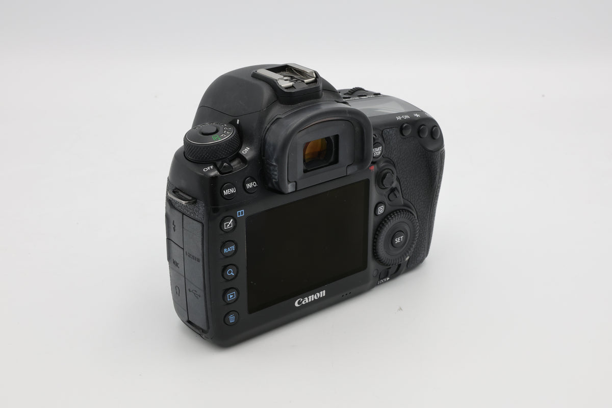 USED Canon EOS 5D Mark IV (#242057004537ACP)
