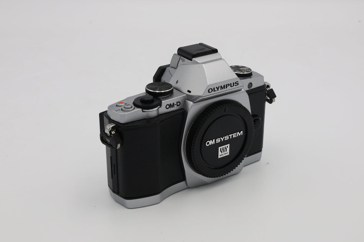 USED Olympus OMD E-M5 (#3202680ACP)