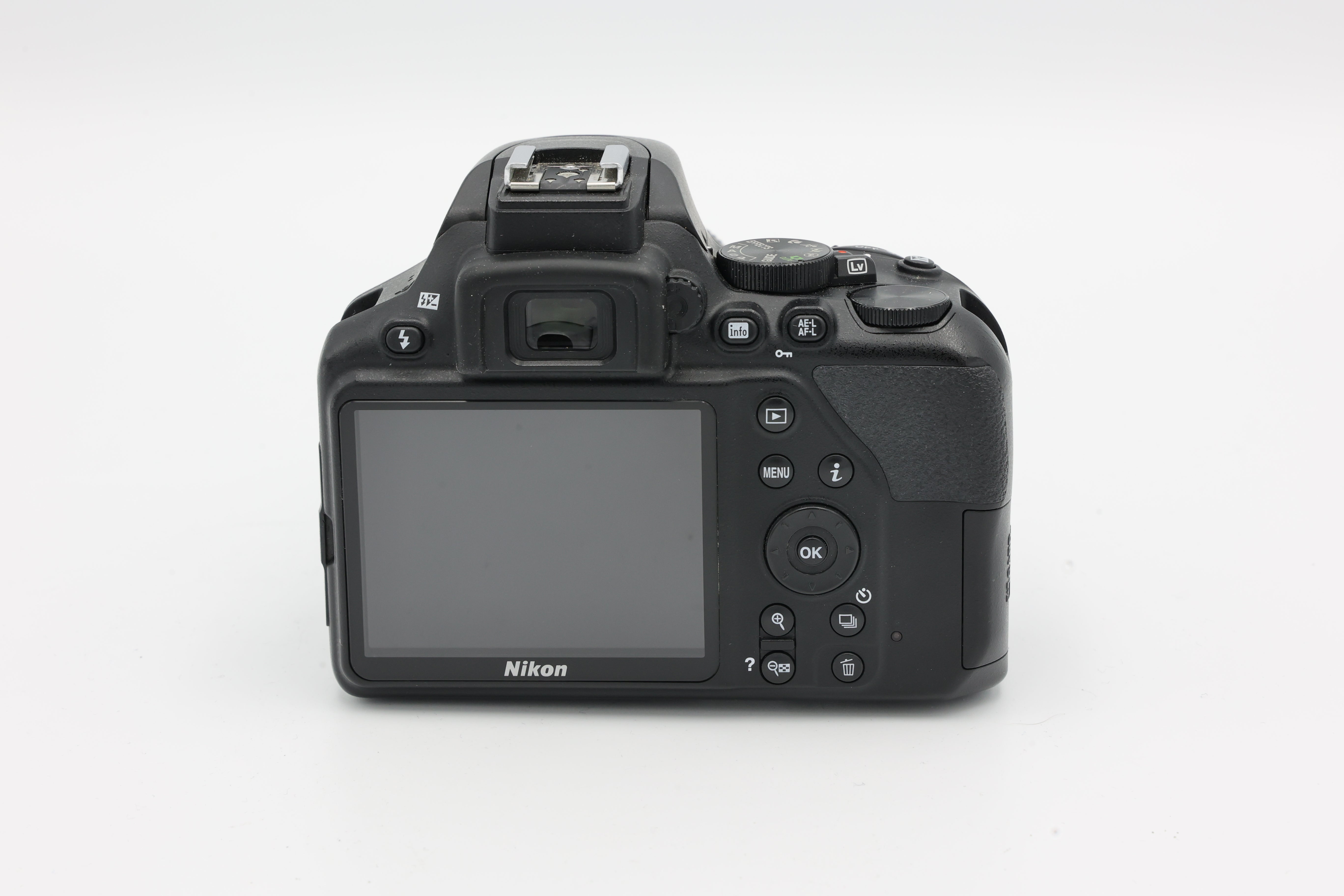 USED Nikon D3500 w/18-55mm f/3.5-5.6 VR (#3210153+23818870ACP)