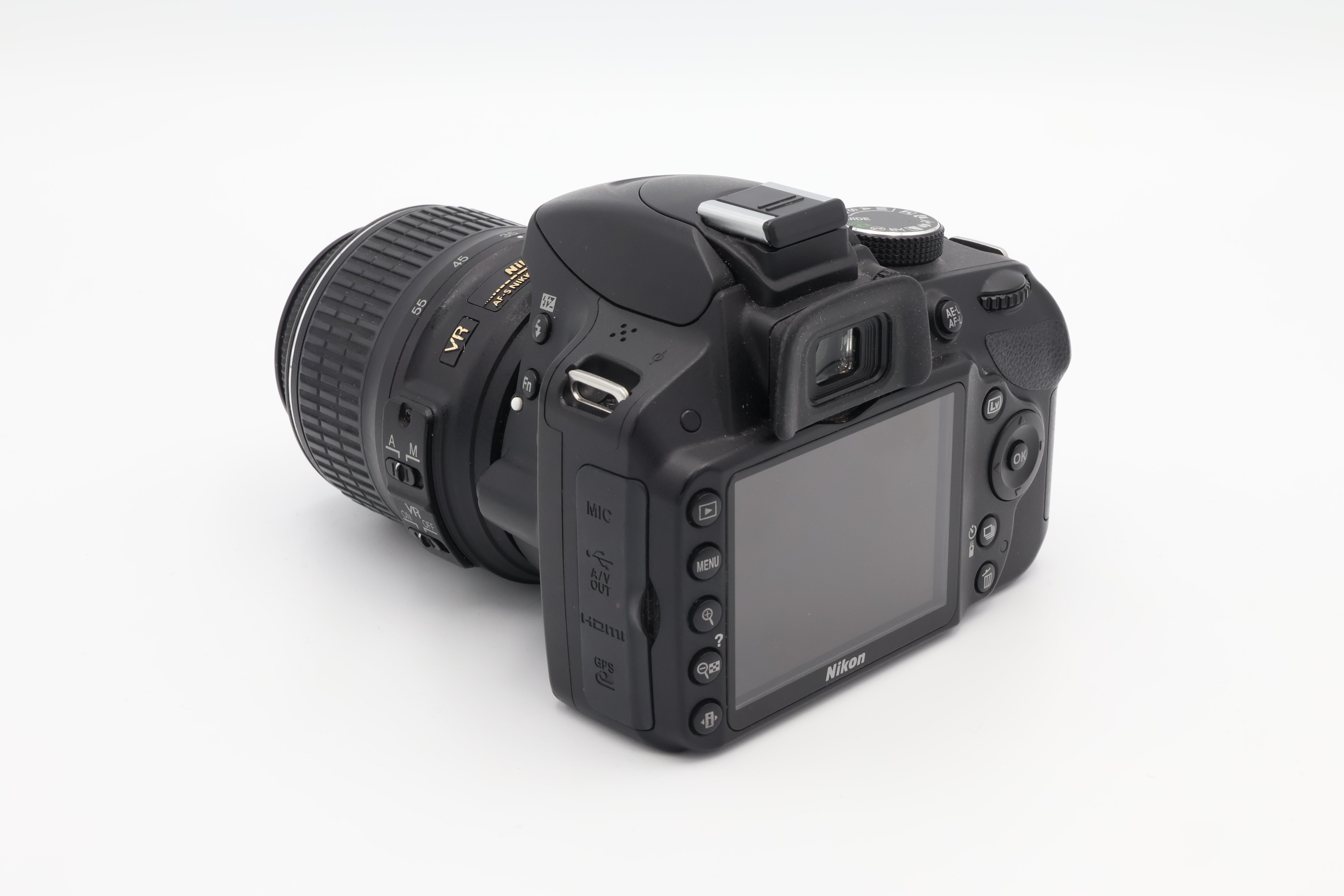 USED Nikon D3200 Camera w/ 18-55mm Lens (# 3018812+18922194ACP)