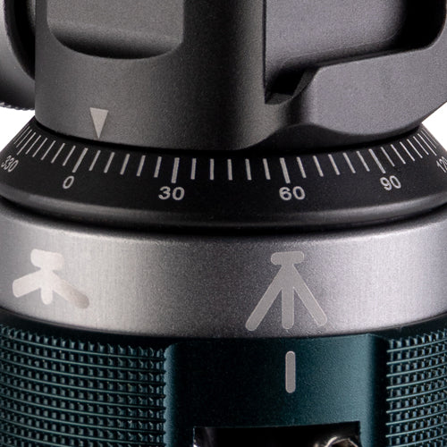 Promaster iota 219 Ultralightweight Tabletop Tripod Kit - Carbon Fiber