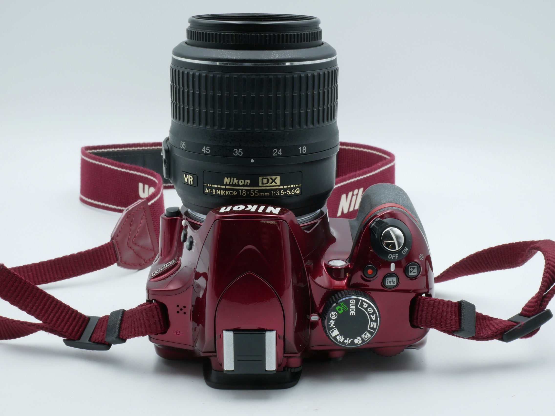 USED Nikon D3200 with 18-55mm (3422886WW)