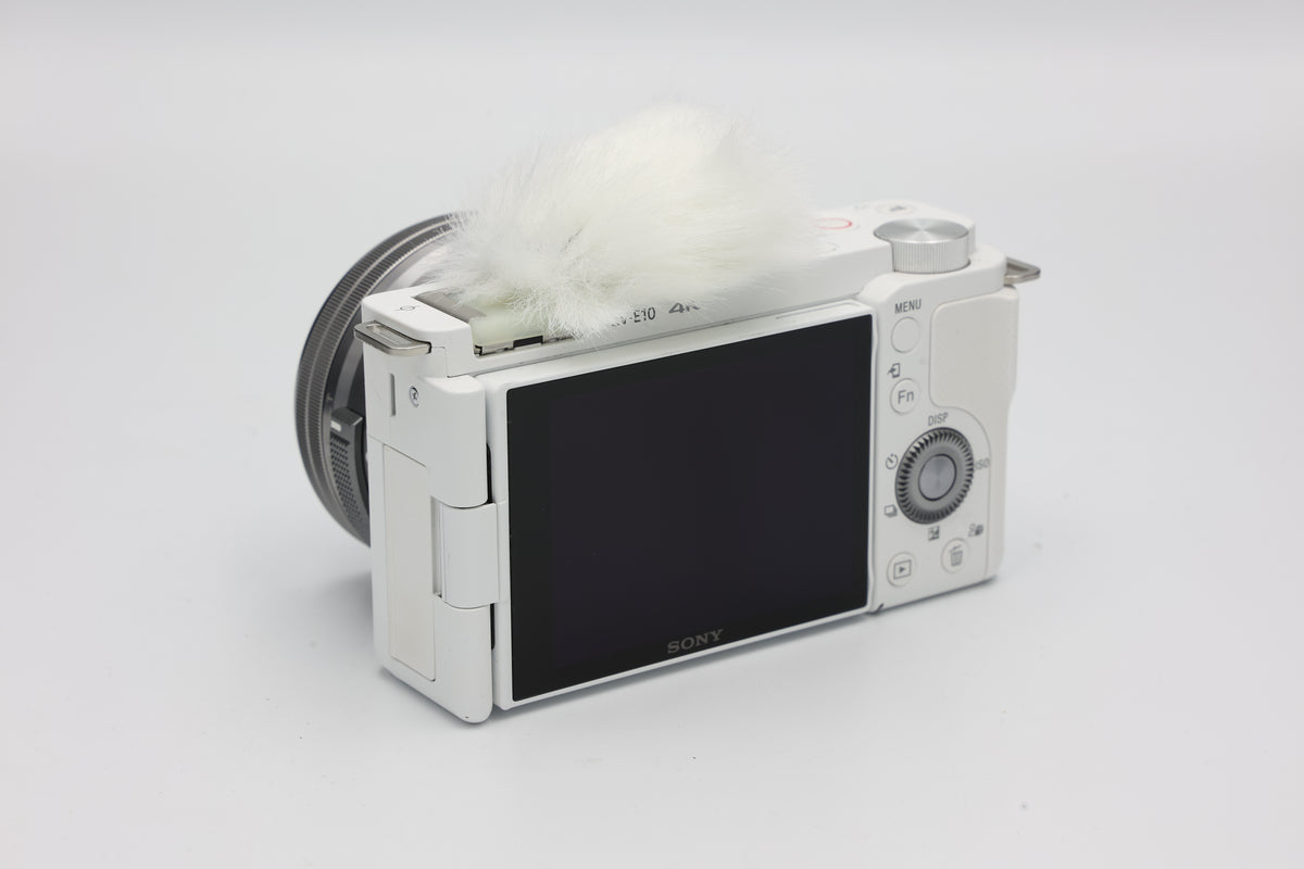USED Sony ZV-E10 White w/ 16-50mm PZ OSS Lens (#6226182+1861292CACP)
