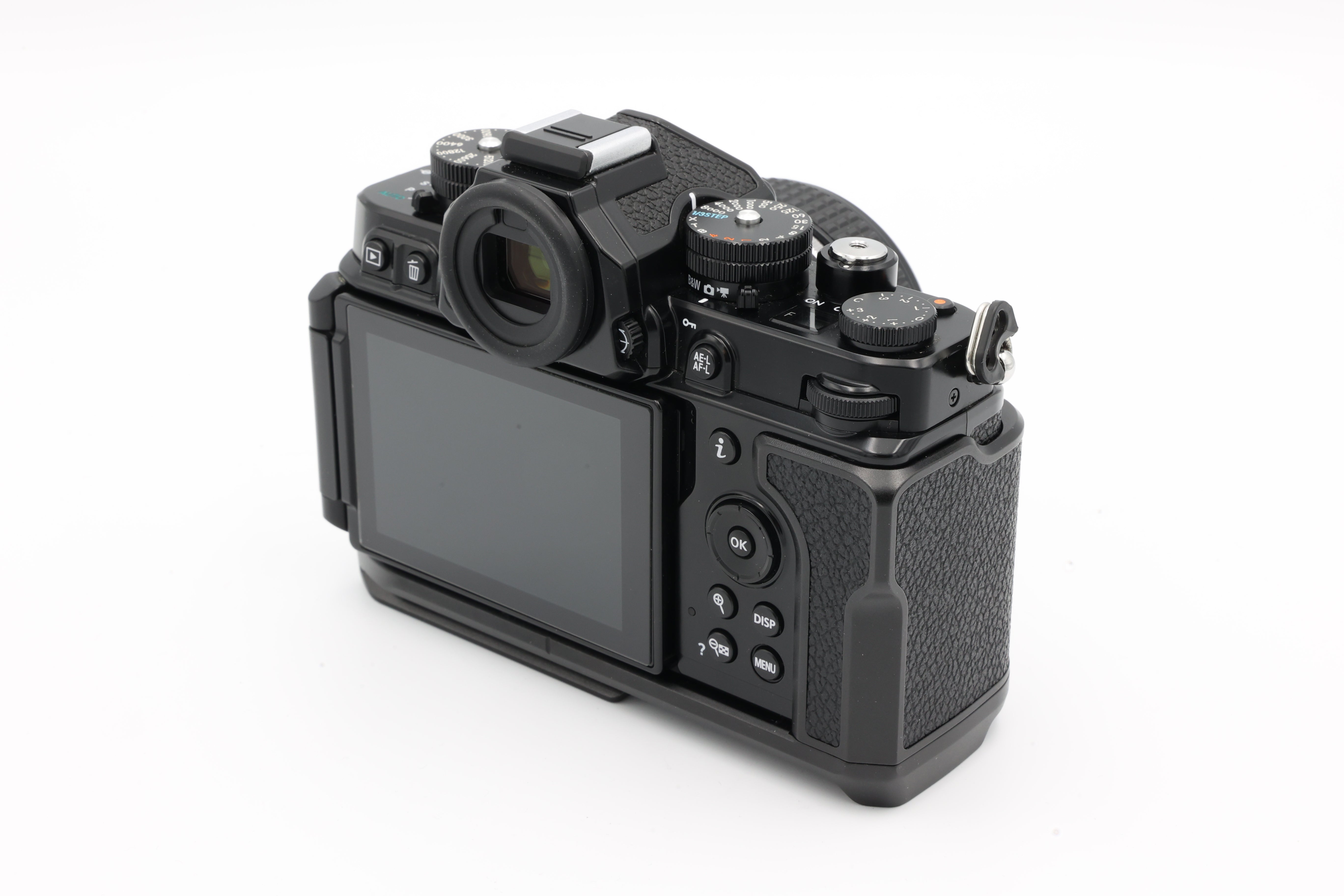 USED Nikon ZF with Z 40mm F/2 SE (#3022045+30066856ACP)