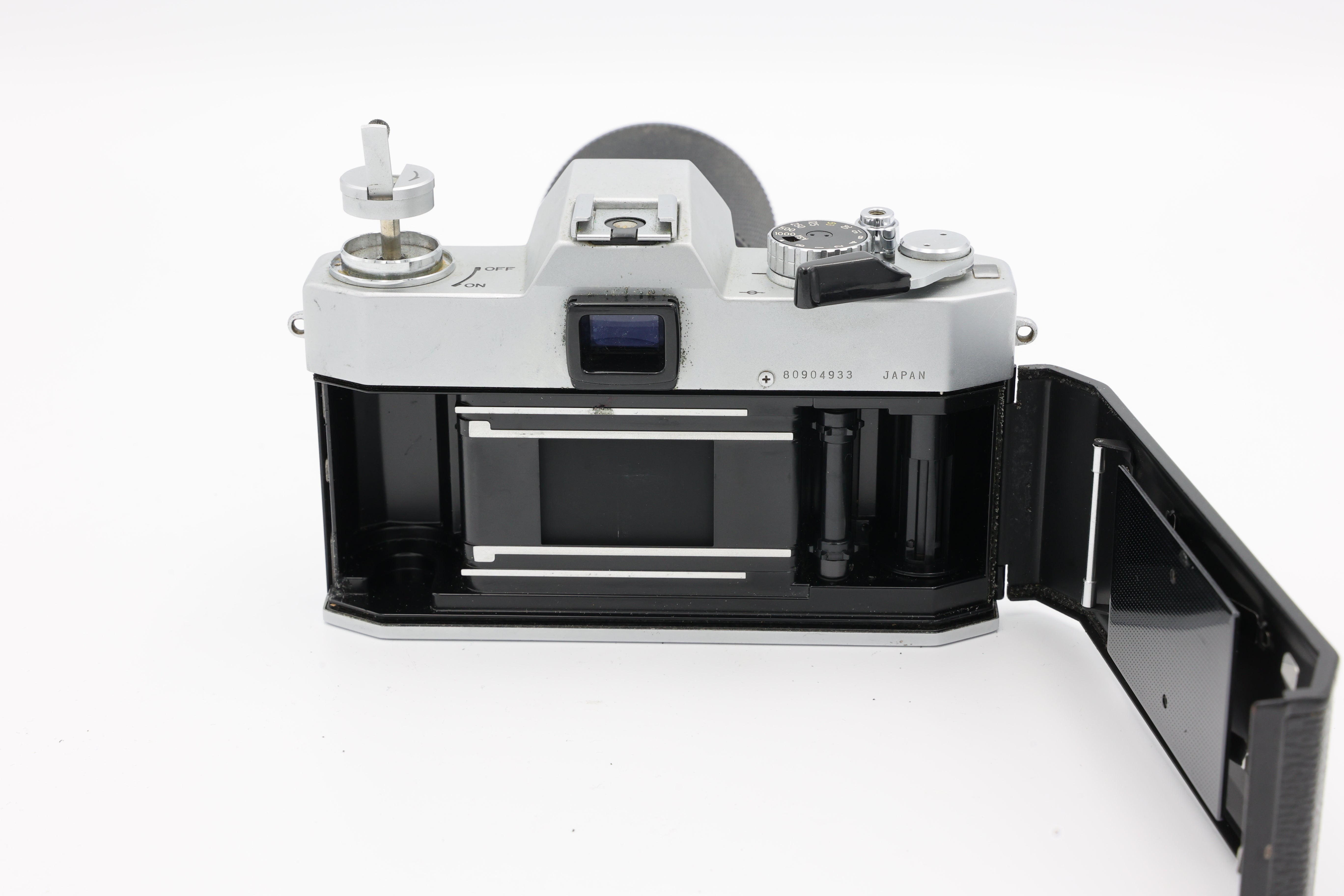 USED Yashica FX-2 35mm SLR w/ 75-150mm Lens (#80904933ACP)