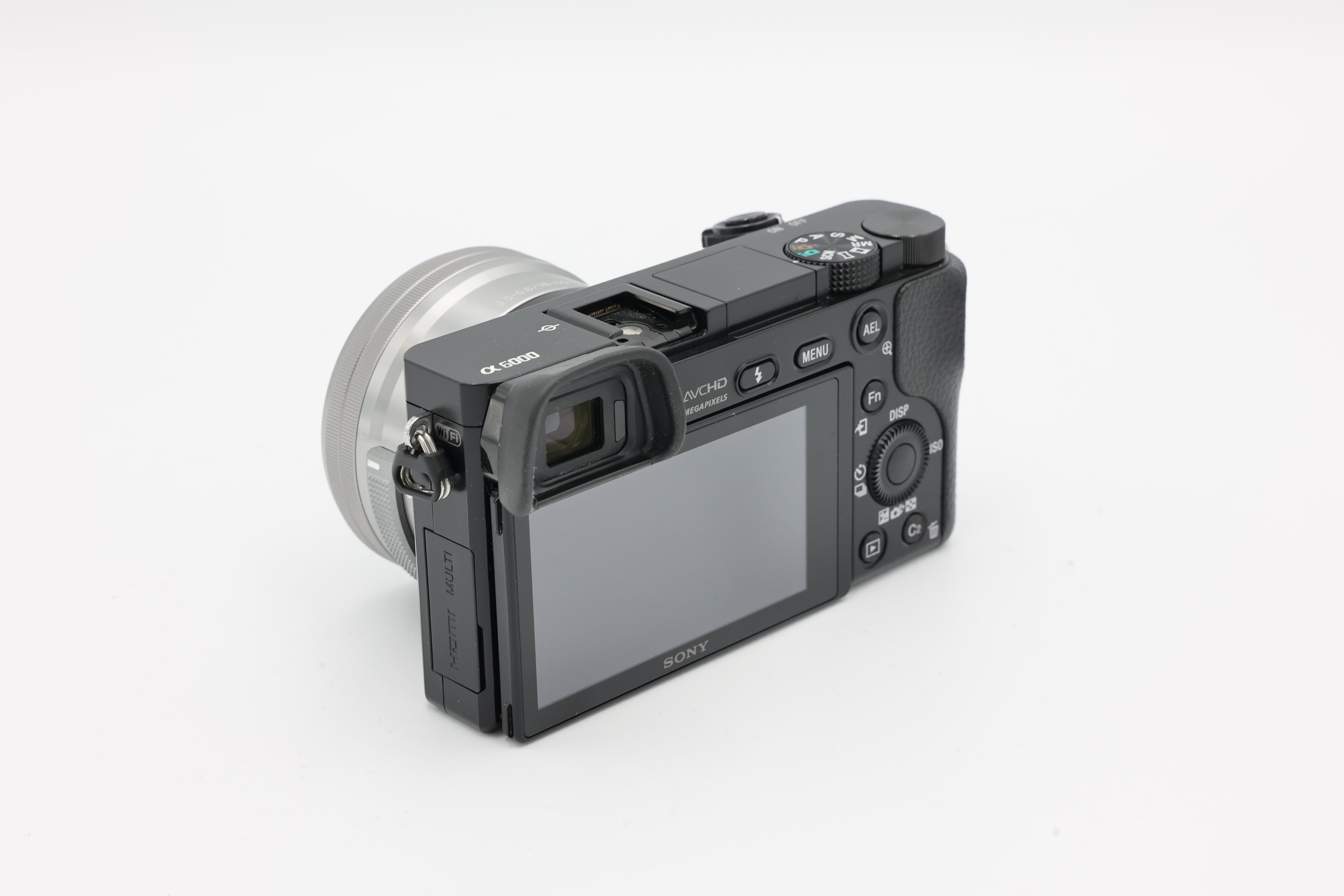 USED Sony A6000 with16-50mm f/3.5-5.6 Lens (#6837499ACP)