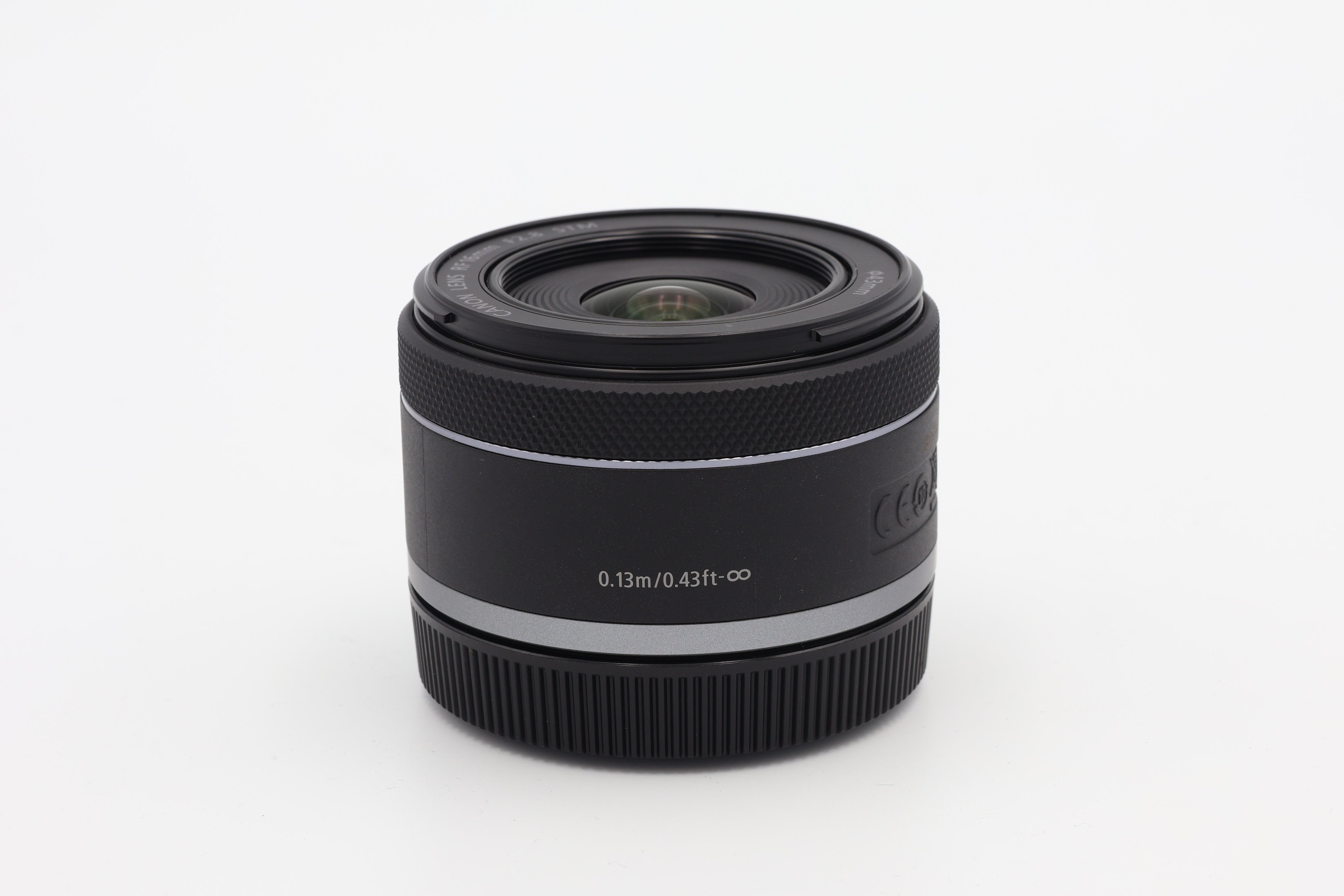 USED Canon RF 16mm f/2.8 STM (3001002995ACP)
