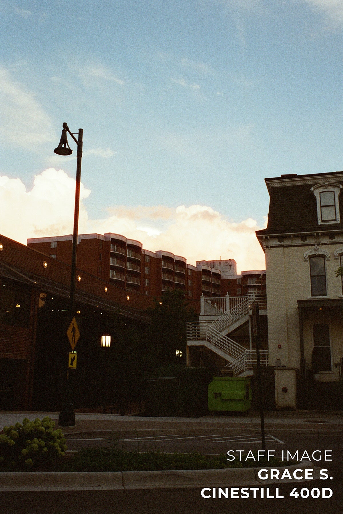 CineStill 400Dynamic C-41 Color Negative Film (35mm Roll Film, 36 Exposures)