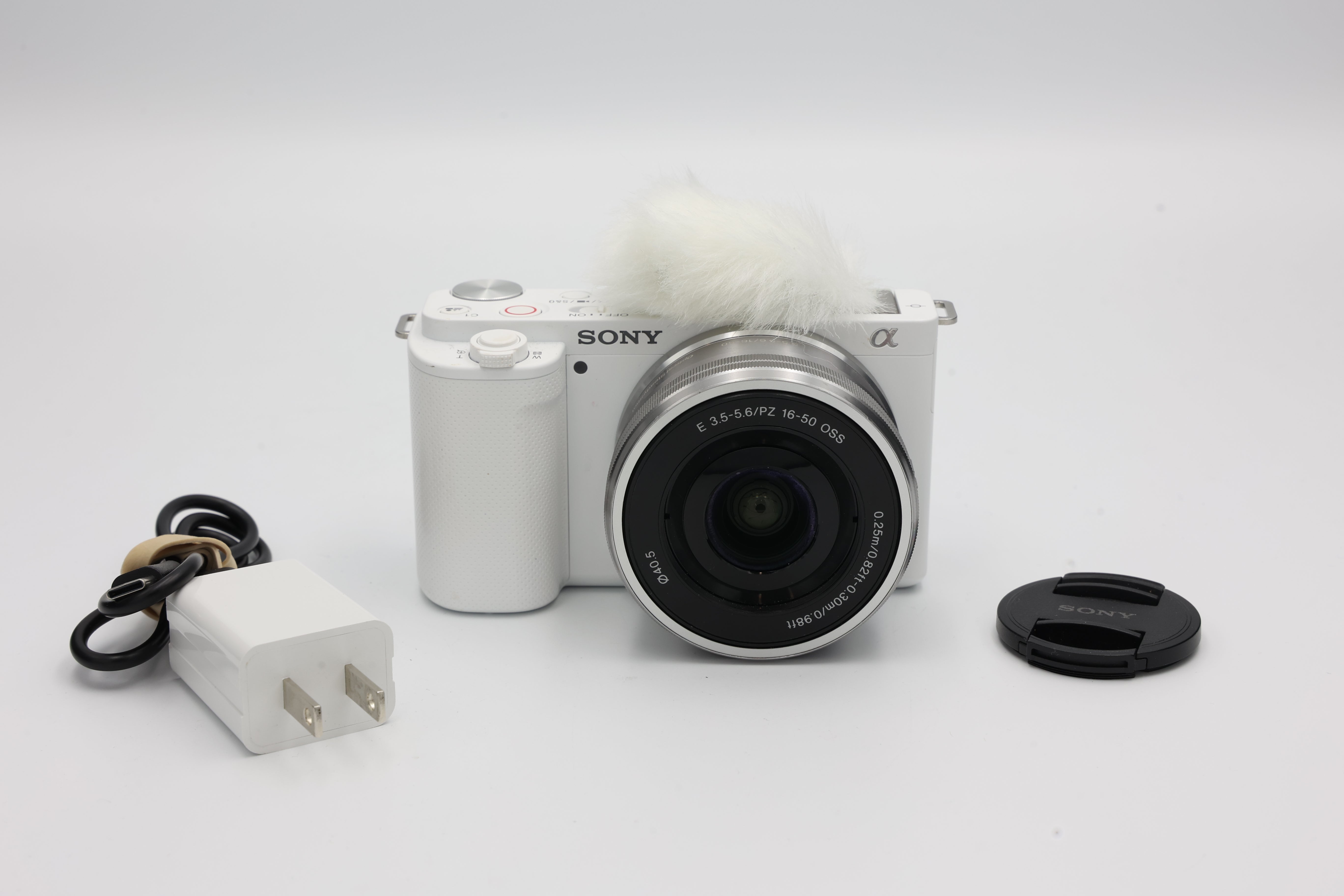 USED Sony ZV-E10 White w/ 16-50mm PZ OSS Lens (#6226182+1861292CACP)