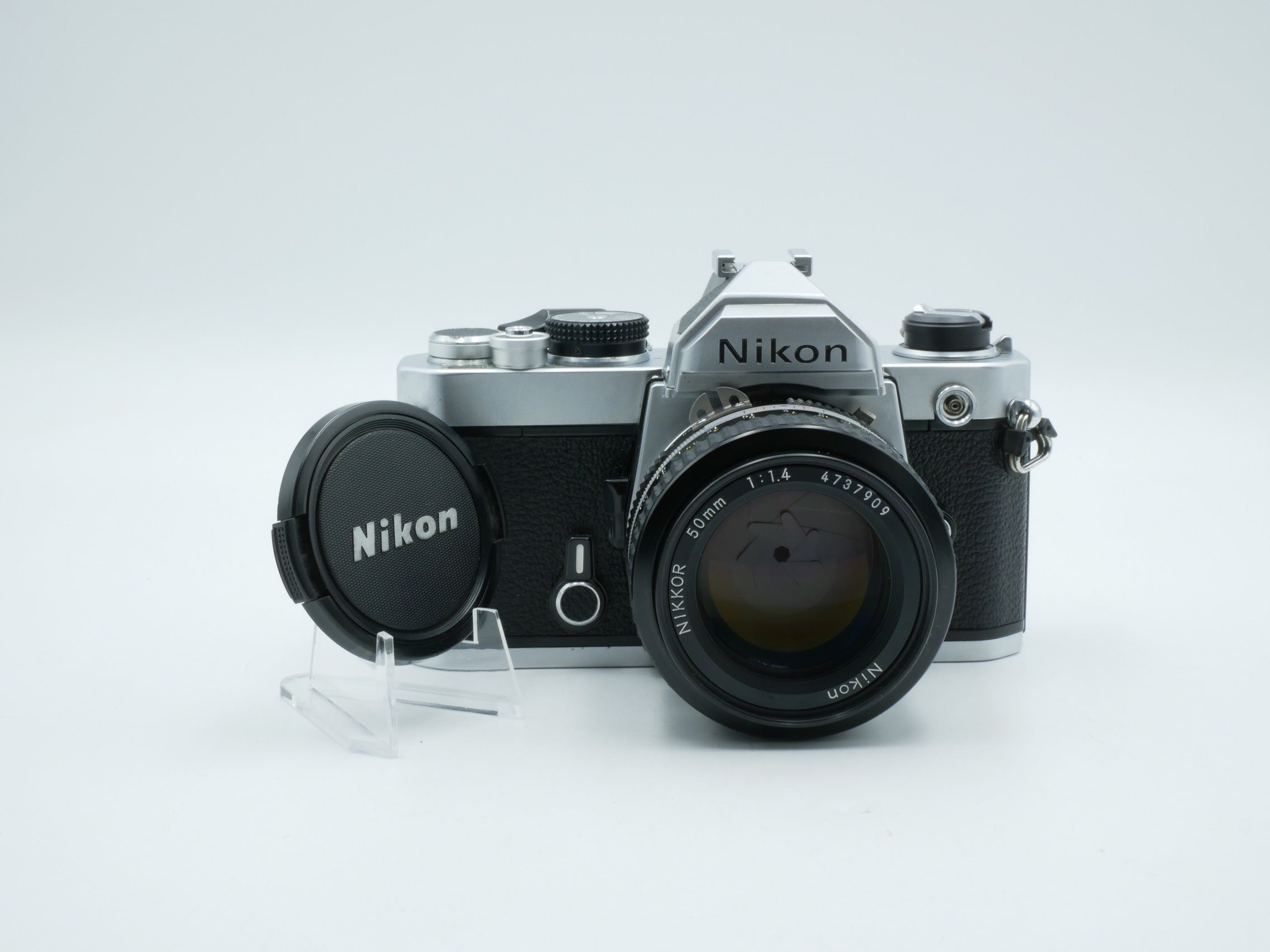 Used Nikon FM Film SLR with 50mm f/1.4 Lens (#3250937WW+4737909WW)
