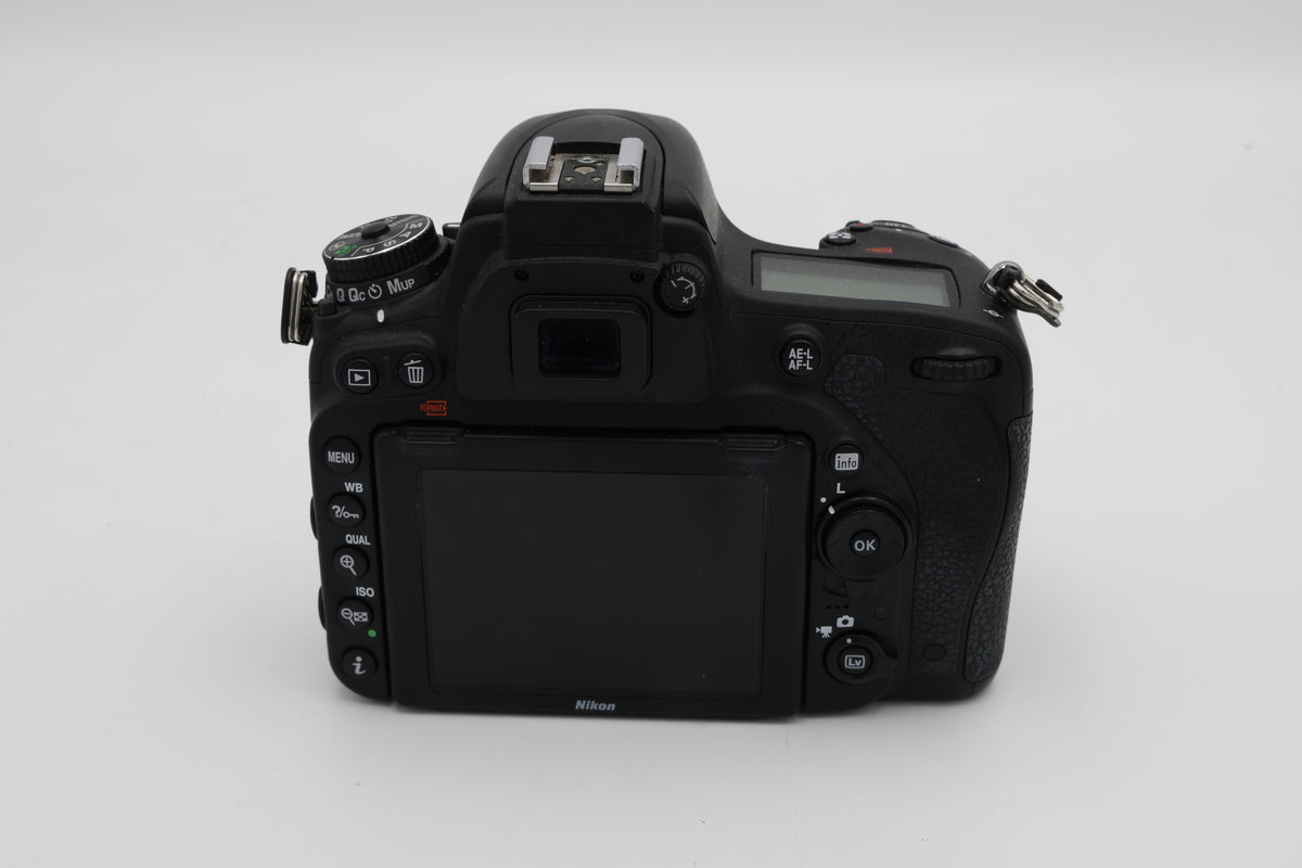 Used Nikon D750 Full-Frame DSLR Camera Body (#3220226ACP)