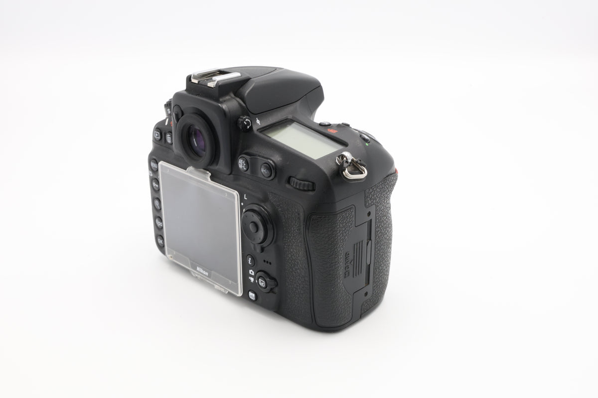 USED Nikon D810 w/ Battery Grip MBD12 (#3012836ACP)